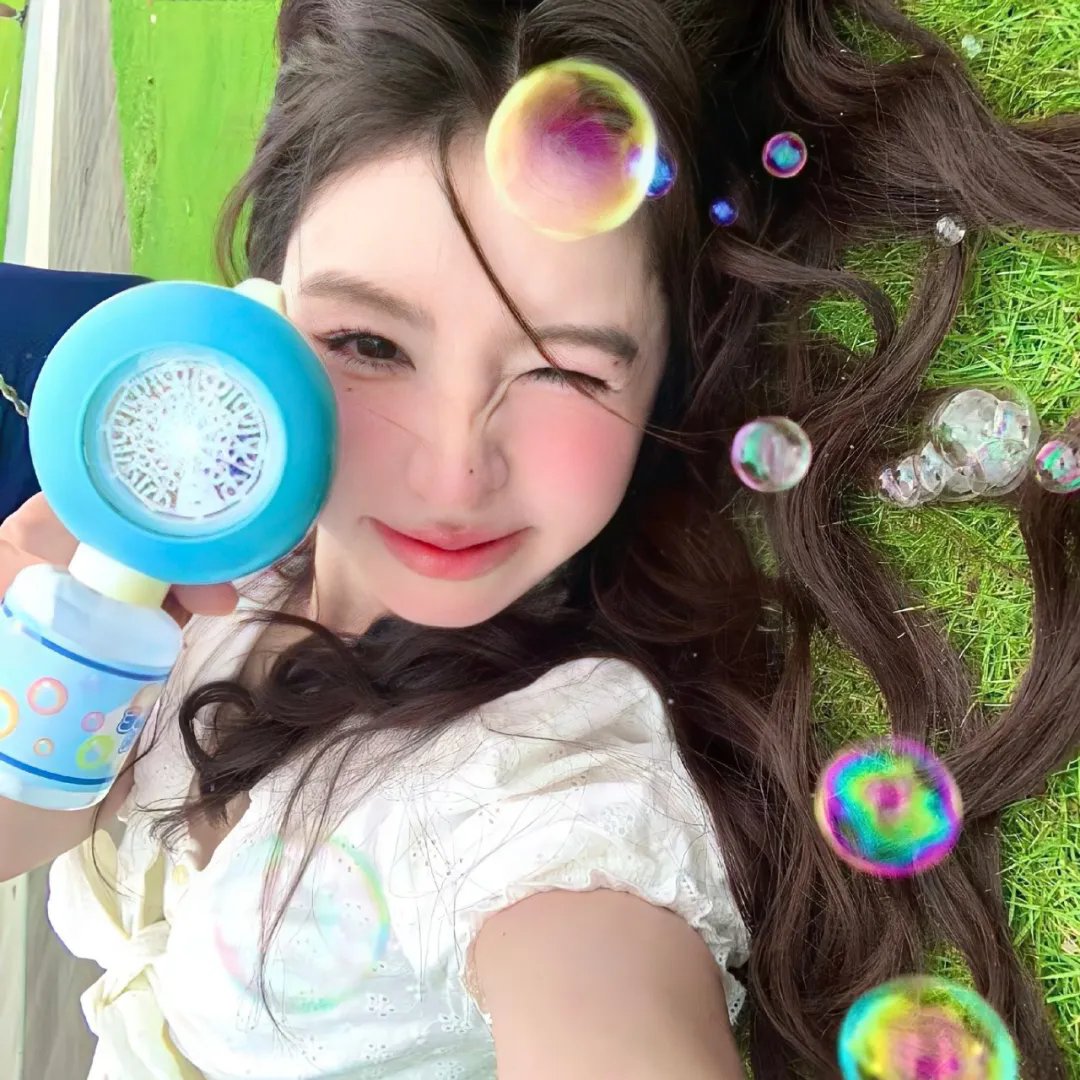 花圃里的蝴蝶